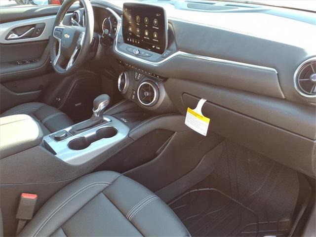new 2025 Chevrolet Blazer car, priced at $40,070