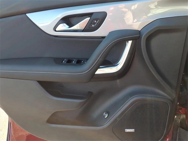 new 2025 Chevrolet Blazer car, priced at $40,070