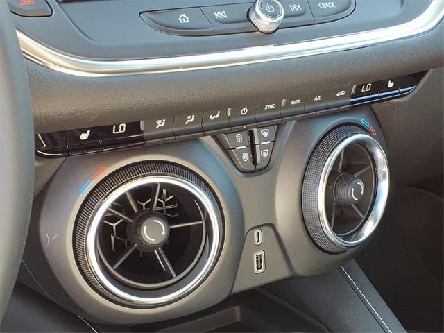 new 2025 Chevrolet Blazer car, priced at $40,070