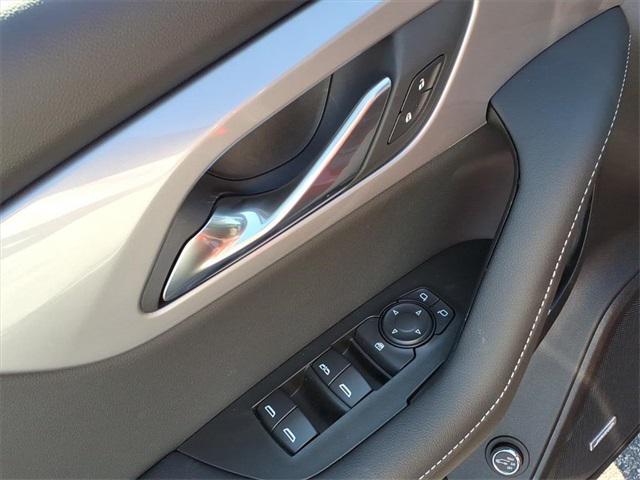 new 2025 Chevrolet Blazer car, priced at $40,070