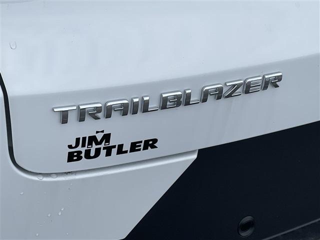 new 2025 Chevrolet TrailBlazer car, priced at $27,048