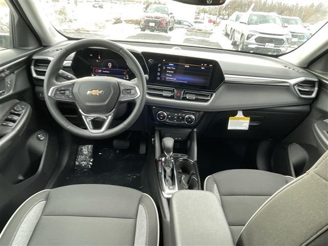 new 2025 Chevrolet TrailBlazer car, priced at $27,048