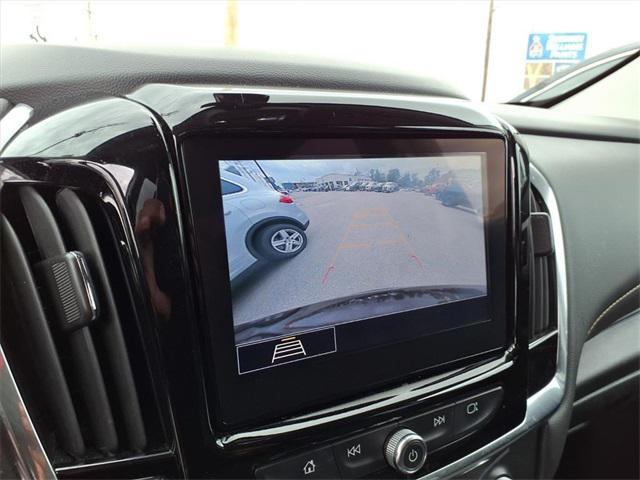 used 2020 Chevrolet Traverse car, priced at $17,000