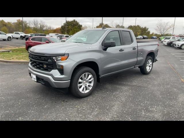 new 2025 Chevrolet Silverado 1500 car, priced at $41,923