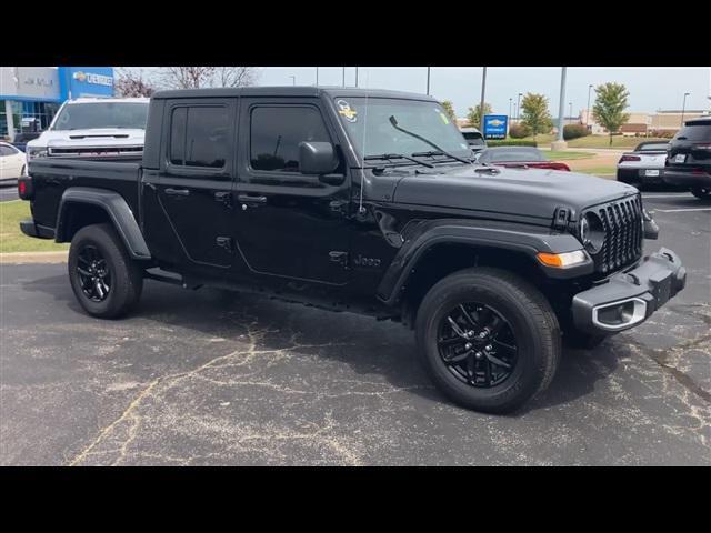 used 2023 Jeep Gladiator car, priced at $33,800