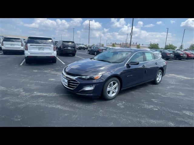 new 2025 Chevrolet Malibu car, priced at $25,320