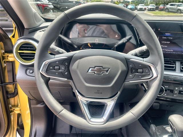 new 2025 Chevrolet Trax car, priced at $26,655