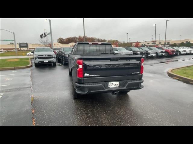 new 2025 Chevrolet Silverado 1500 car, priced at $42,721