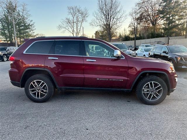 used 2022 Jeep Grand Cherokee car, priced at $25,000