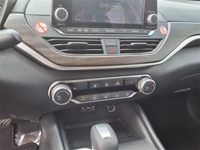 used 2025 Nissan Altima car, priced at $24,092