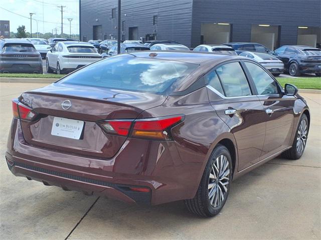 used 2025 Nissan Altima car, priced at $24,092