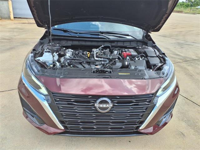 used 2025 Nissan Altima car, priced at $24,092