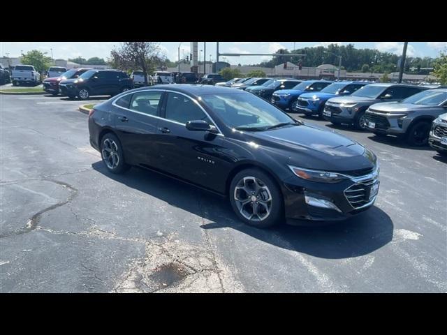 new 2025 Chevrolet Malibu car, priced at $28,310