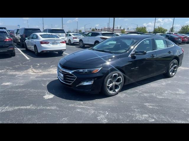 new 2025 Chevrolet Malibu car, priced at $28,310