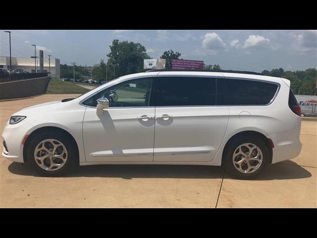 used 2022 Chrysler Pacifica car, priced at $25,933