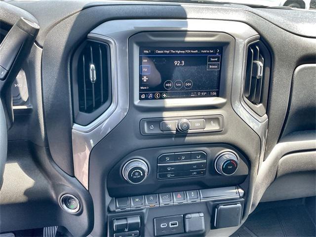 new 2025 Chevrolet Silverado 1500 car, priced at $40,035