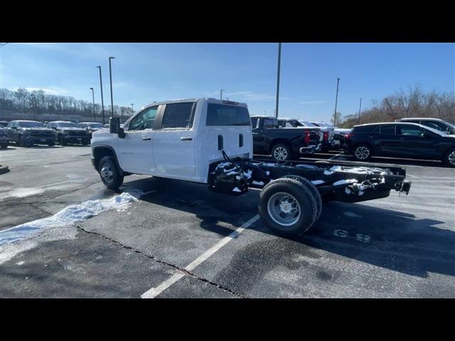 new 2025 Chevrolet Silverado 3500 car, priced at $60,128