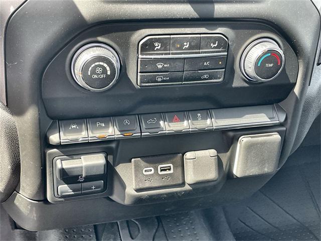 new 2025 Chevrolet Silverado 1500 car, priced at $38,696