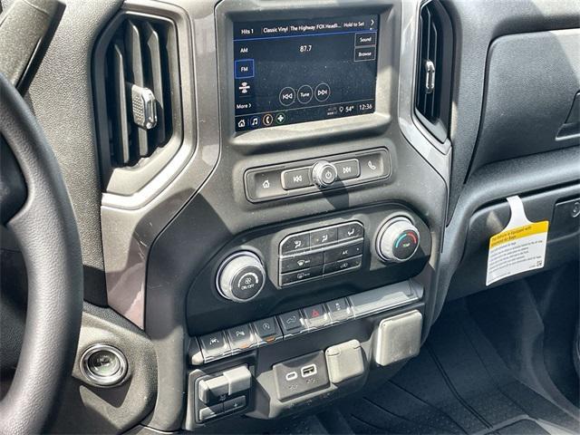 new 2025 Chevrolet Silverado 1500 car, priced at $38,696