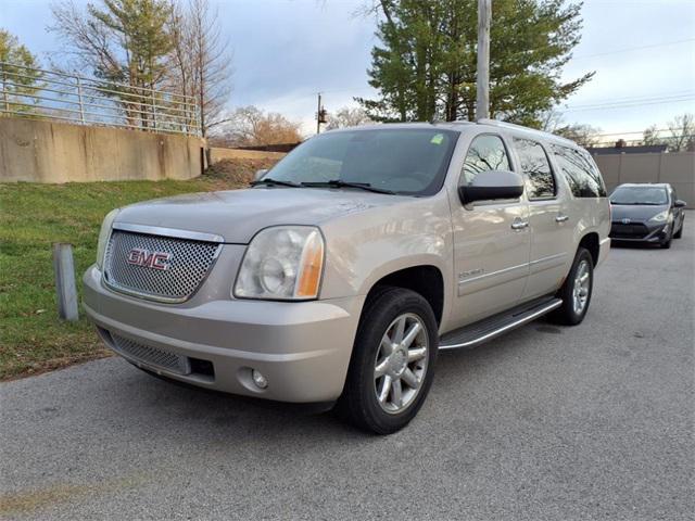 used 2009 GMC Yukon XL car, priced at $9,000