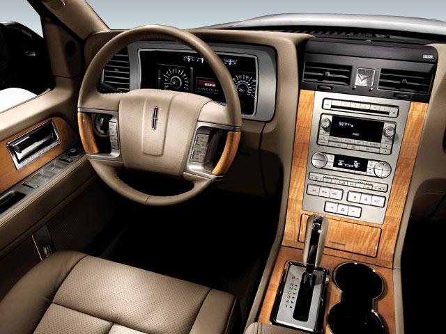 used 2008 Lincoln Navigator car