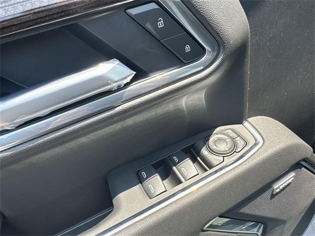 new 2025 Chevrolet Silverado 1500 car, priced at $51,777