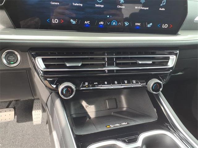 new 2026 Chevrolet Traverse car, priced at $46,381