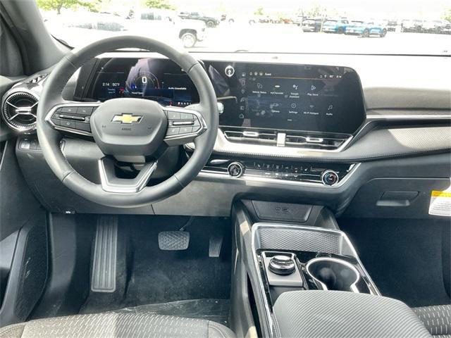 new 2026 Chevrolet Equinox car, priced at $30,490
