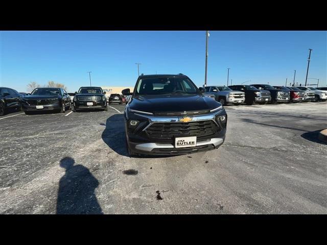 new 2025 Chevrolet TrailBlazer car, priced at $27,316