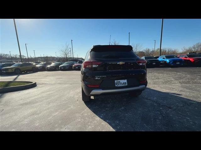 new 2025 Chevrolet TrailBlazer car, priced at $27,316