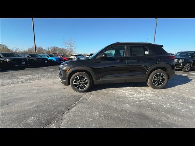 new 2025 Chevrolet TrailBlazer car, priced at $27,316