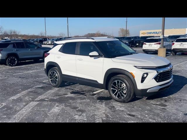 new 2025 Chevrolet TrailBlazer car, priced at $25,651