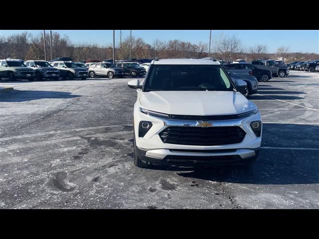 new 2025 Chevrolet TrailBlazer car, priced at $25,651