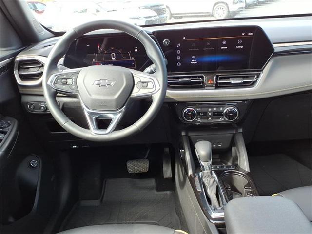 used 2025 Chevrolet TrailBlazer car, priced at $28,993