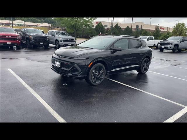 new 2024 Chevrolet Equinox car, priced at $47,495