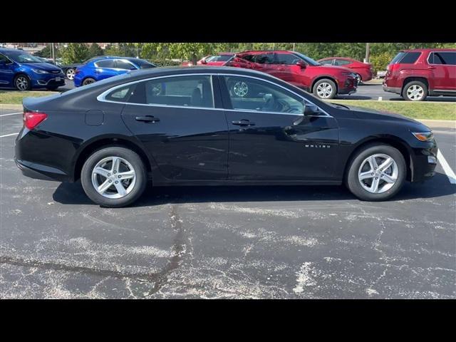 new 2025 Chevrolet Malibu car, priced at $27,101