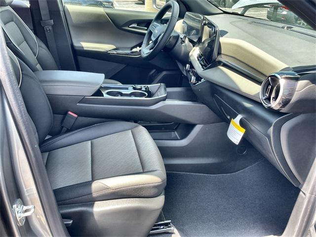 new 2026 Chevrolet Equinox car, priced at $31,540