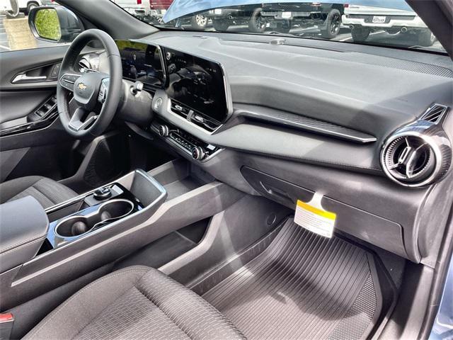 new 2026 Chevrolet Equinox car, priced at $30,290