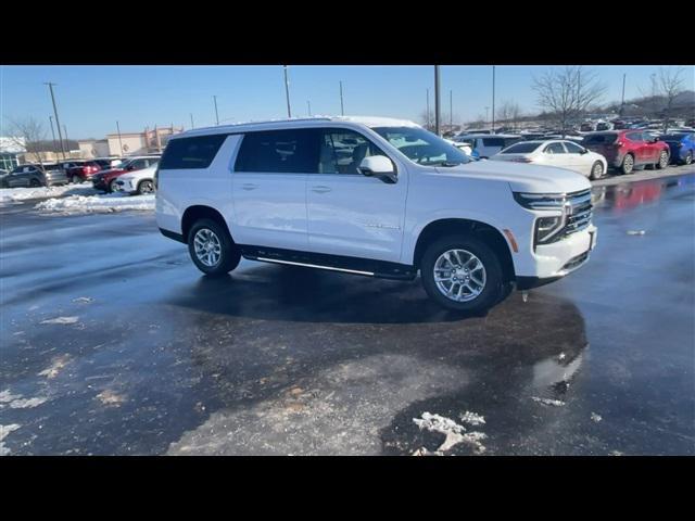 new 2025 Chevrolet Suburban car, priced at $70,517