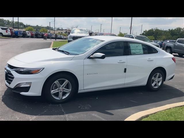 new 2025 Chevrolet Malibu car, priced at $25,570