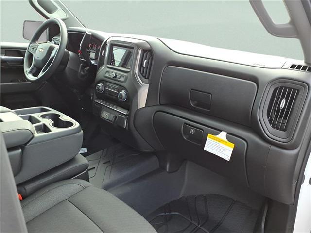 new 2026 Chevrolet Silverado 1500 car, priced at $39,990