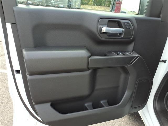 new 2026 Chevrolet Silverado 1500 car, priced at $40,621