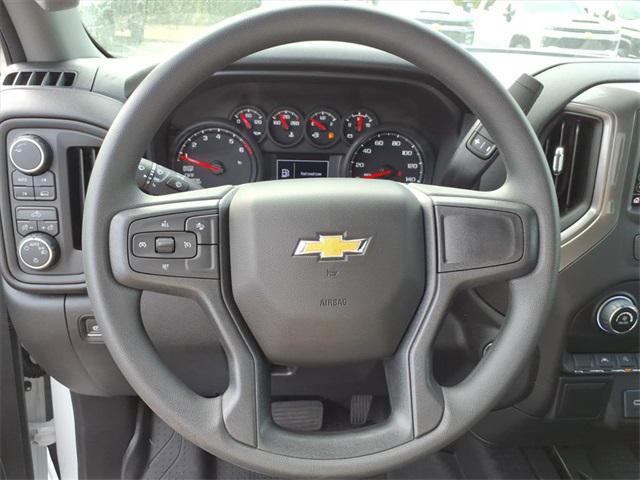 new 2026 Chevrolet Silverado 1500 car, priced at $40,621