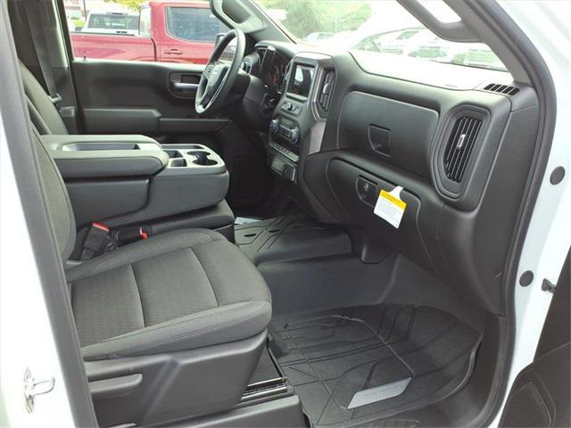 new 2026 Chevrolet Silverado 1500 car, priced at $40,621