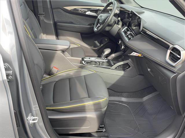 new 2025 Chevrolet TrailBlazer car, priced at $27,914