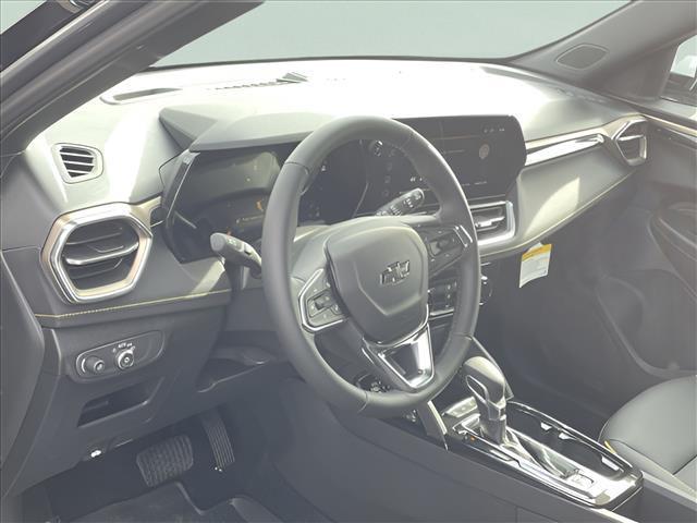 new 2025 Chevrolet TrailBlazer car, priced at $27,914