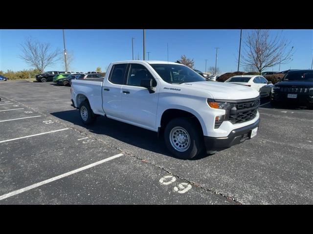 new 2025 Chevrolet Silverado 1500 car, priced at $35,629