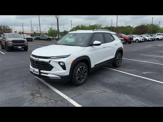 new 2024 Chevrolet TrailBlazer car, priced at $25,305