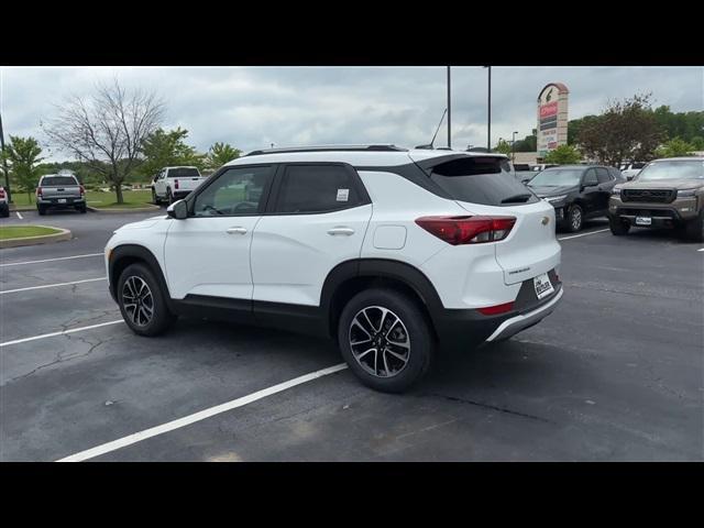 new 2024 Chevrolet TrailBlazer car, priced at $25,305