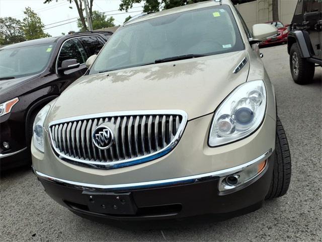 used 2010 Buick Enclave car, priced at $7,500